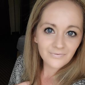 Meet your Posher, Karol